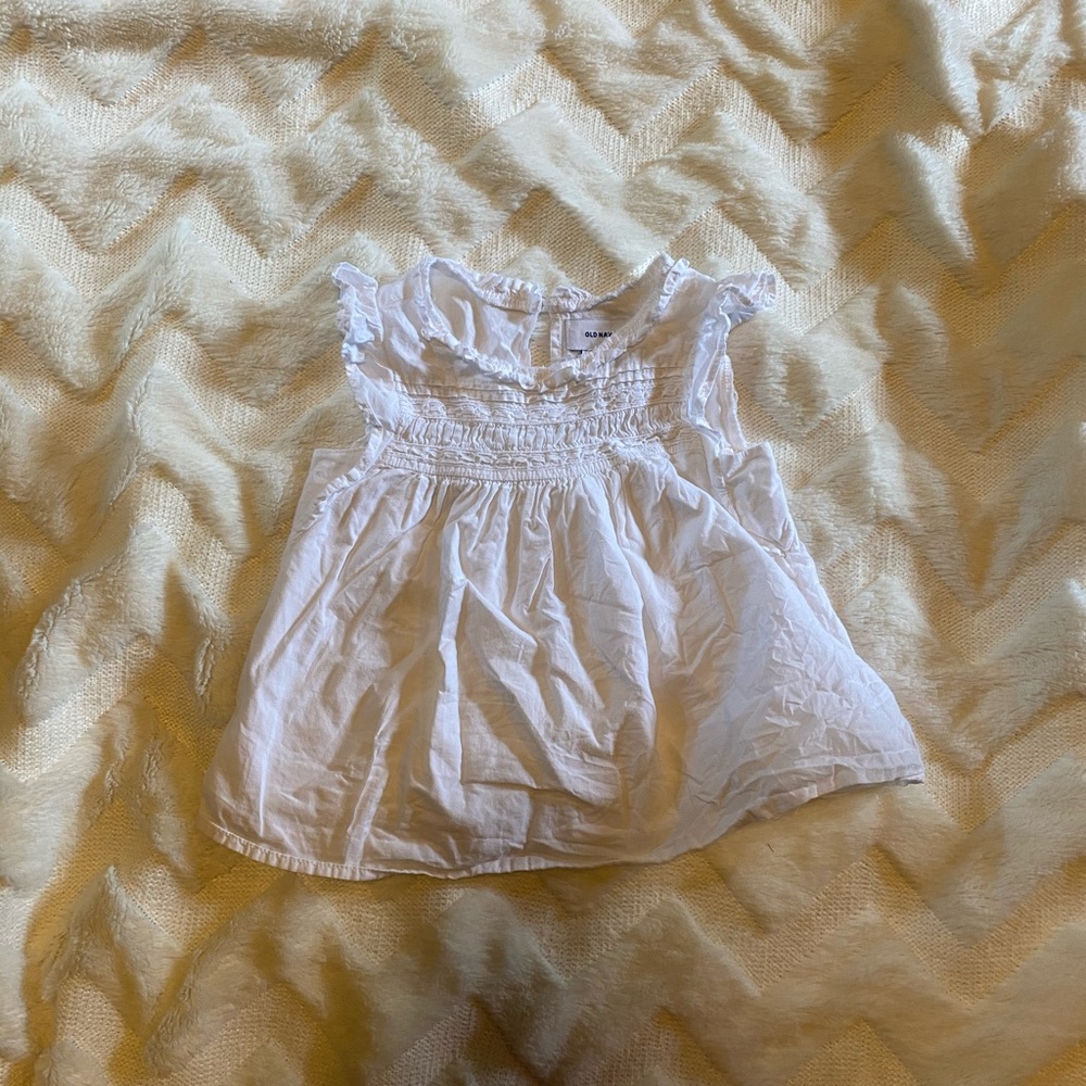 Old Navy toddler girls white sleeveless blouse.